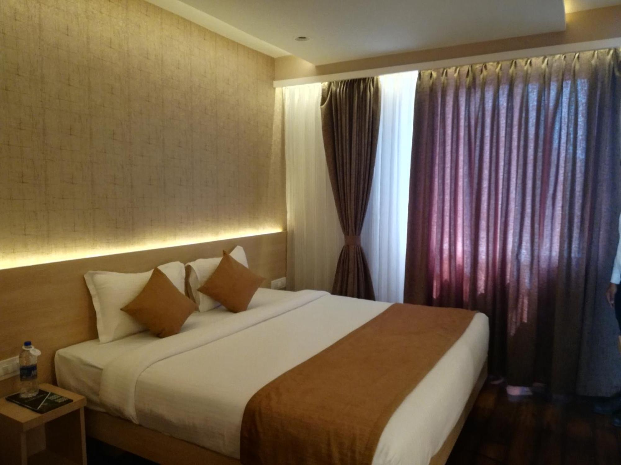 Zip By Spree Hotels Samudra Belgaum Exterior foto